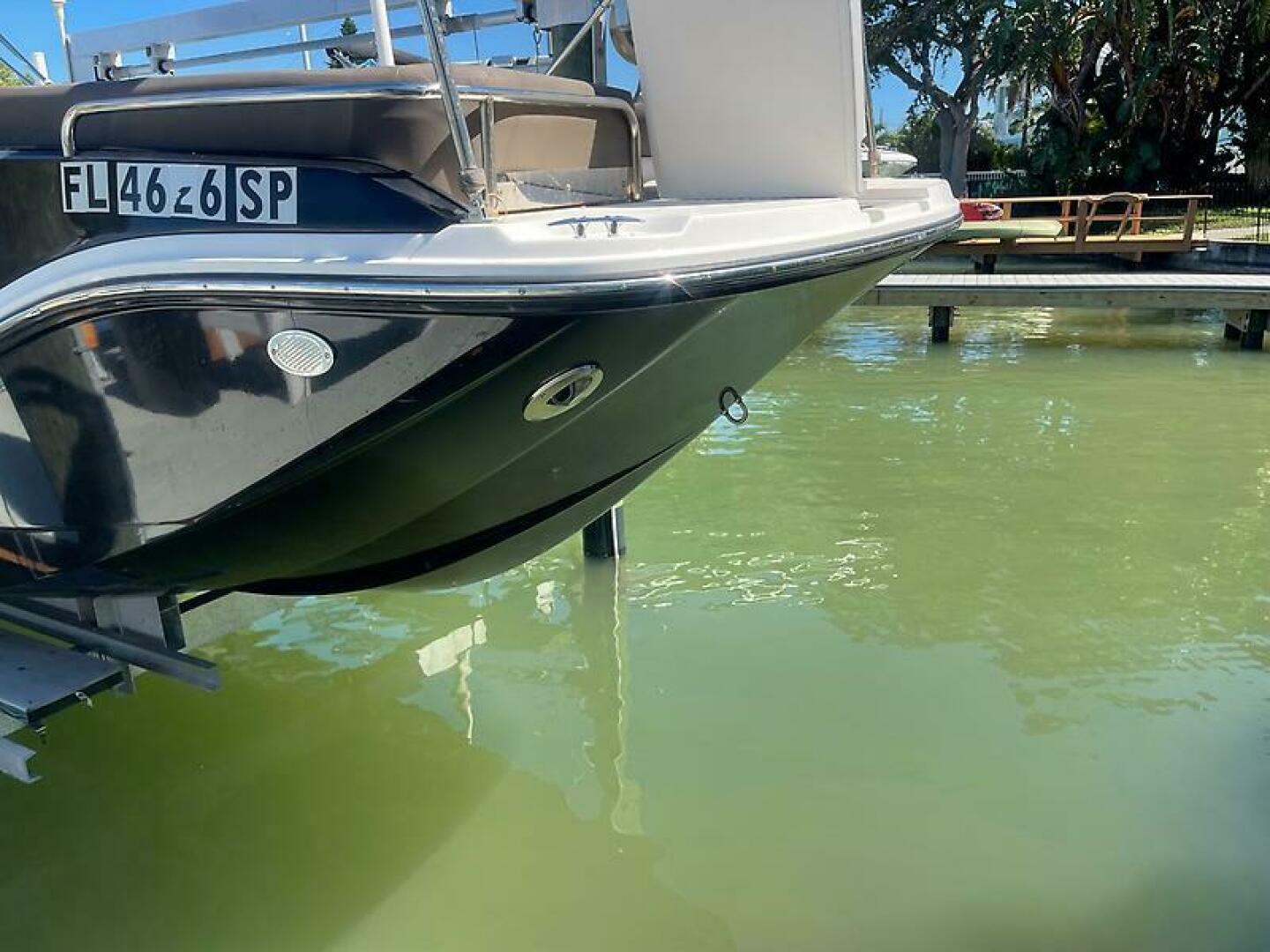 Slide: The Image of Bayliner Element XR7 2020 - 5566682