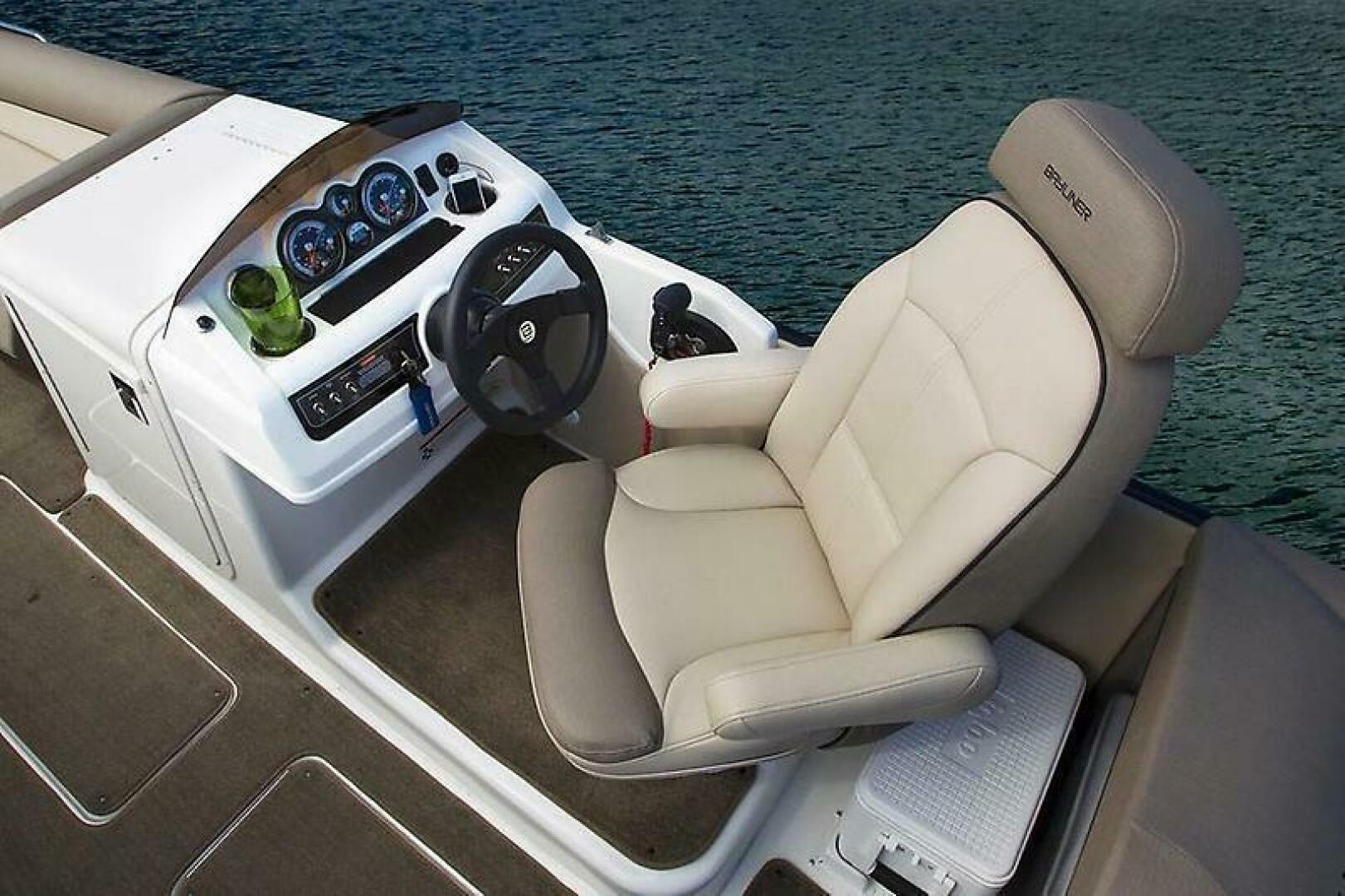 Slide: The Image of Bayliner Element XR7 2020 - 5566693