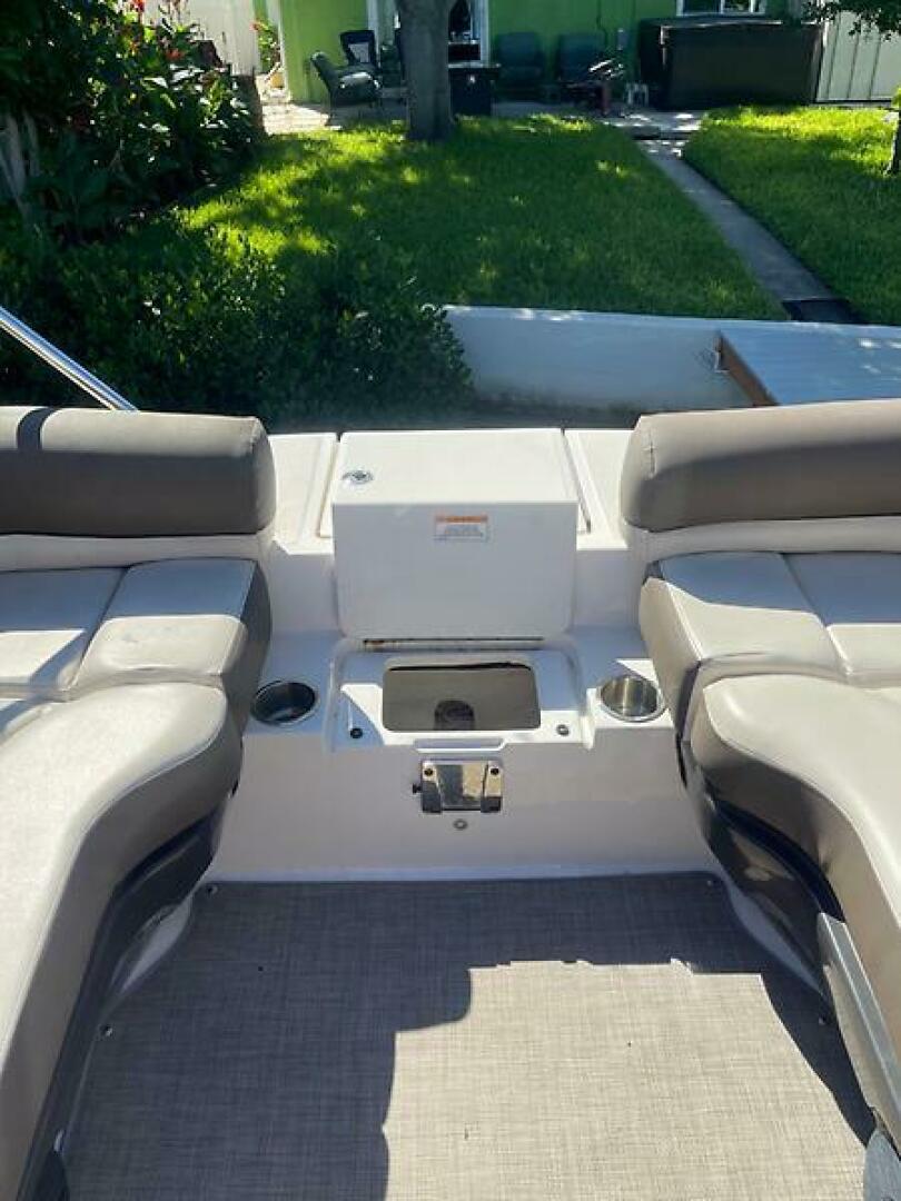 Slide: The Image of Bayliner Element XR7 2020 - 5566695