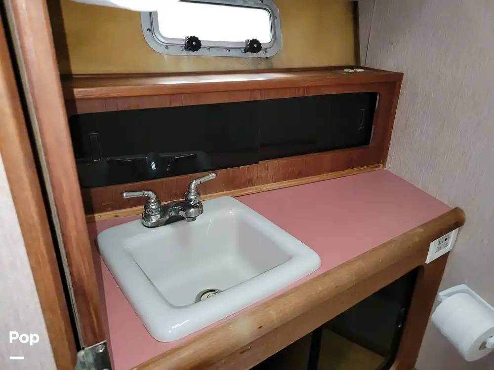 Slide: The Image of Bayliner Motoryacht 3870 1987 - 15413683