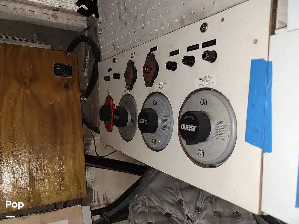 Slide: The Image of Bayliner Motoryacht 3870 1987 - 15413701