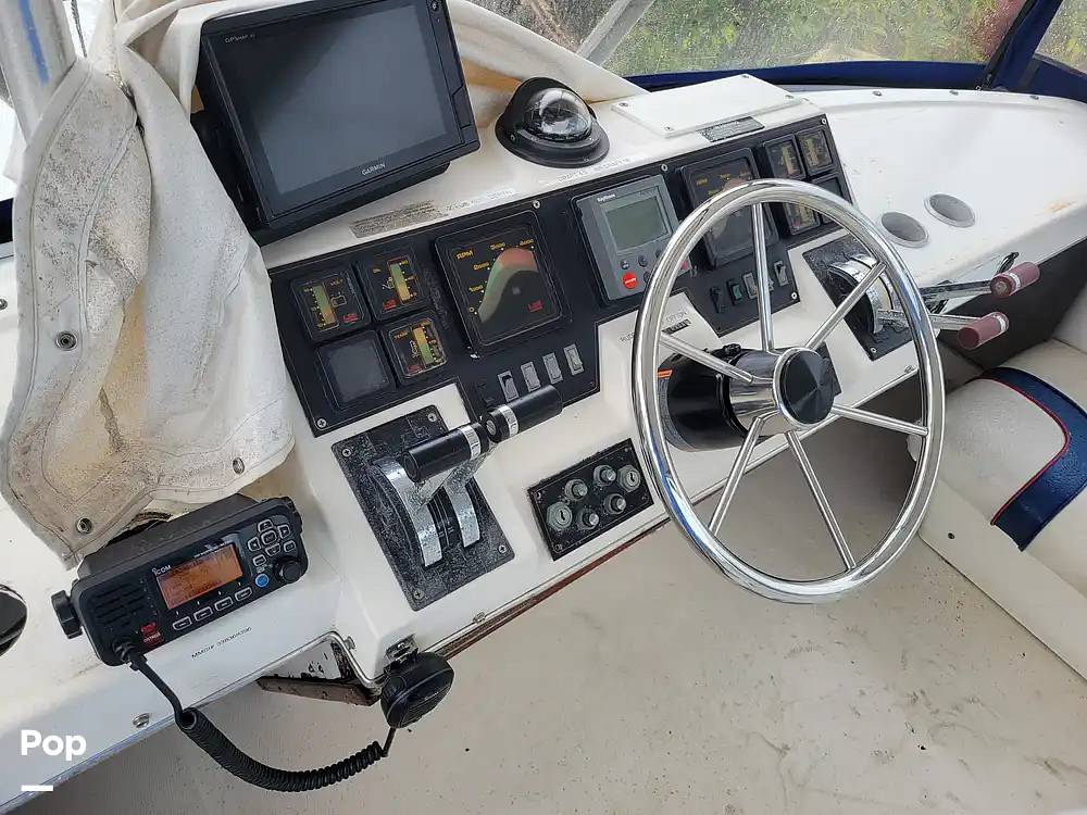 Slide: The Image of Bayliner Motoryacht 3870 1987 - 15413713