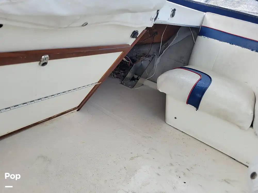 Slide: The Image of Bayliner Motoryacht 3870 1987 - 15413717