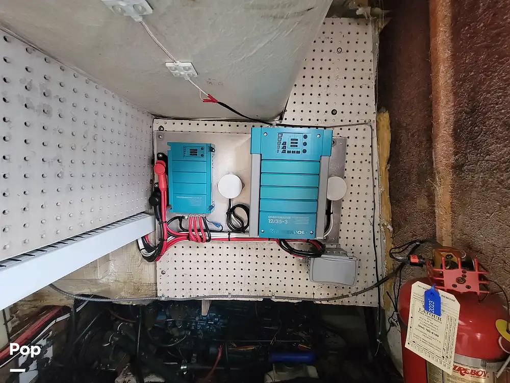 Slide: The Image of Bayliner Motoryacht 3870 1987 - 15413728