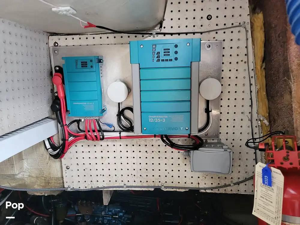 Slide: The Image of Bayliner Motoryacht 3870 1987 - 15413729