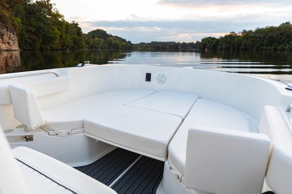 Slide: The Image of Bayliner T22CC 2021 - 5