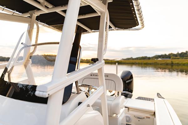 Slide: The Image of Bayliner T22CC 2021 - 7