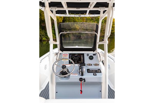 Slide: The Image of Bayliner T22CC 2021 - 8