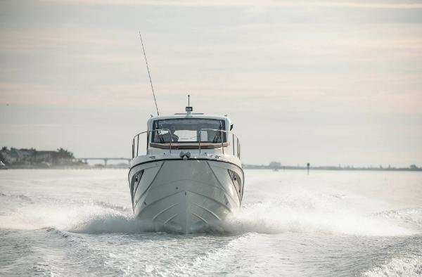 Slide: The Image of Bayliner T29 Explorer 2024 - 1