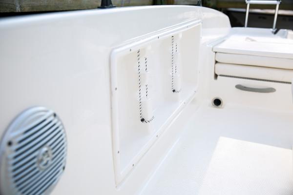 Slide: The Image of Bayliner Trophy 18 Element 2023 - 10