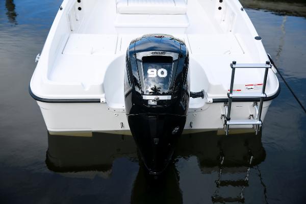 Slide: The Image of Bayliner Trophy 18 Element 2023 - 11