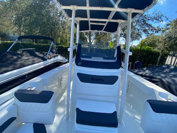 Slide: The Image of Bayliner Trophy 20 CX 2022 - 6
