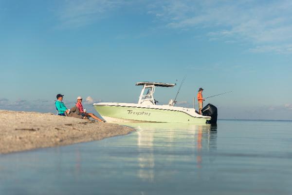Slide: The Image of Bayliner Trophy 22 CC 2023 - 3