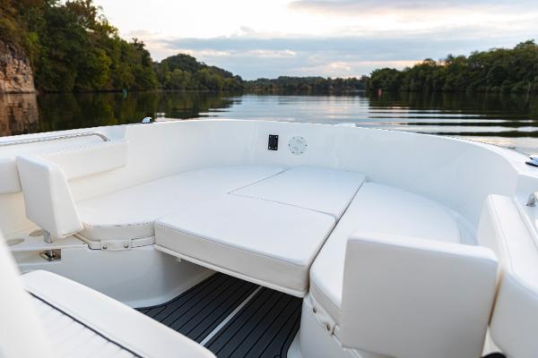 Slide: The Image of Bayliner Trophy 22 CC 2024 - 11