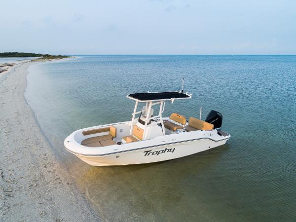Slide: The Image of Bayliner TROPHY 22 CX 2023 - 3
