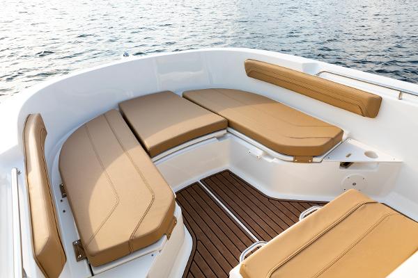 Slide: The Image of Bayliner TROPHY 22 CX 2023 - 4