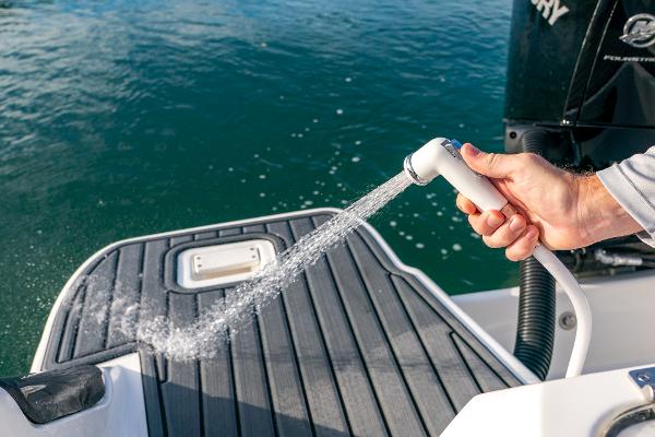 Slide: The Image of Bayliner Trophy 24 CC 2022 - 11