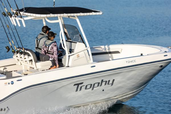 Slide: The Image of Bayliner Trophy 24 CC 2023 - 4
