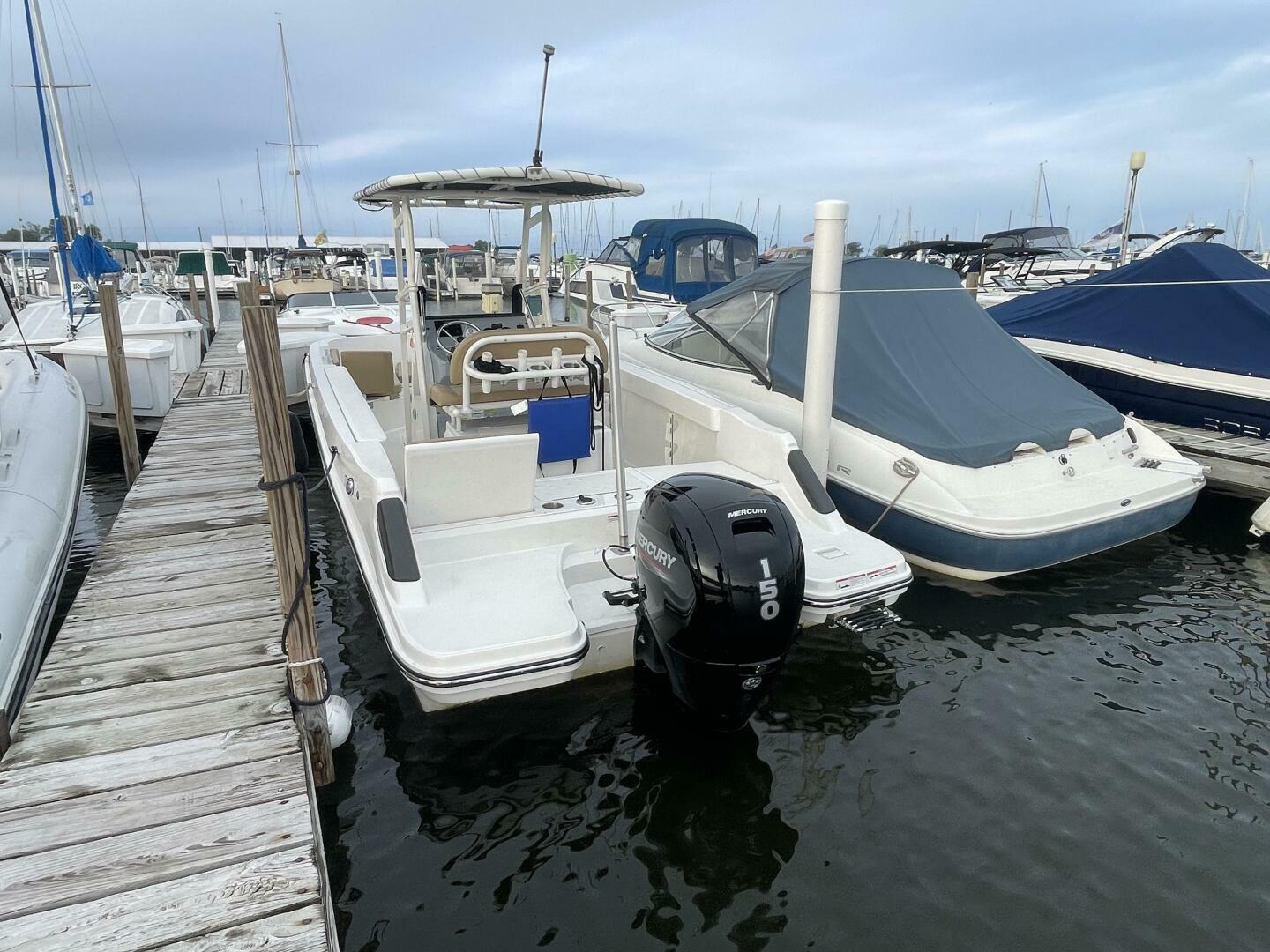 Slide: The Image of Bayliner Trophy T22 Center Console 2023 - 4802726