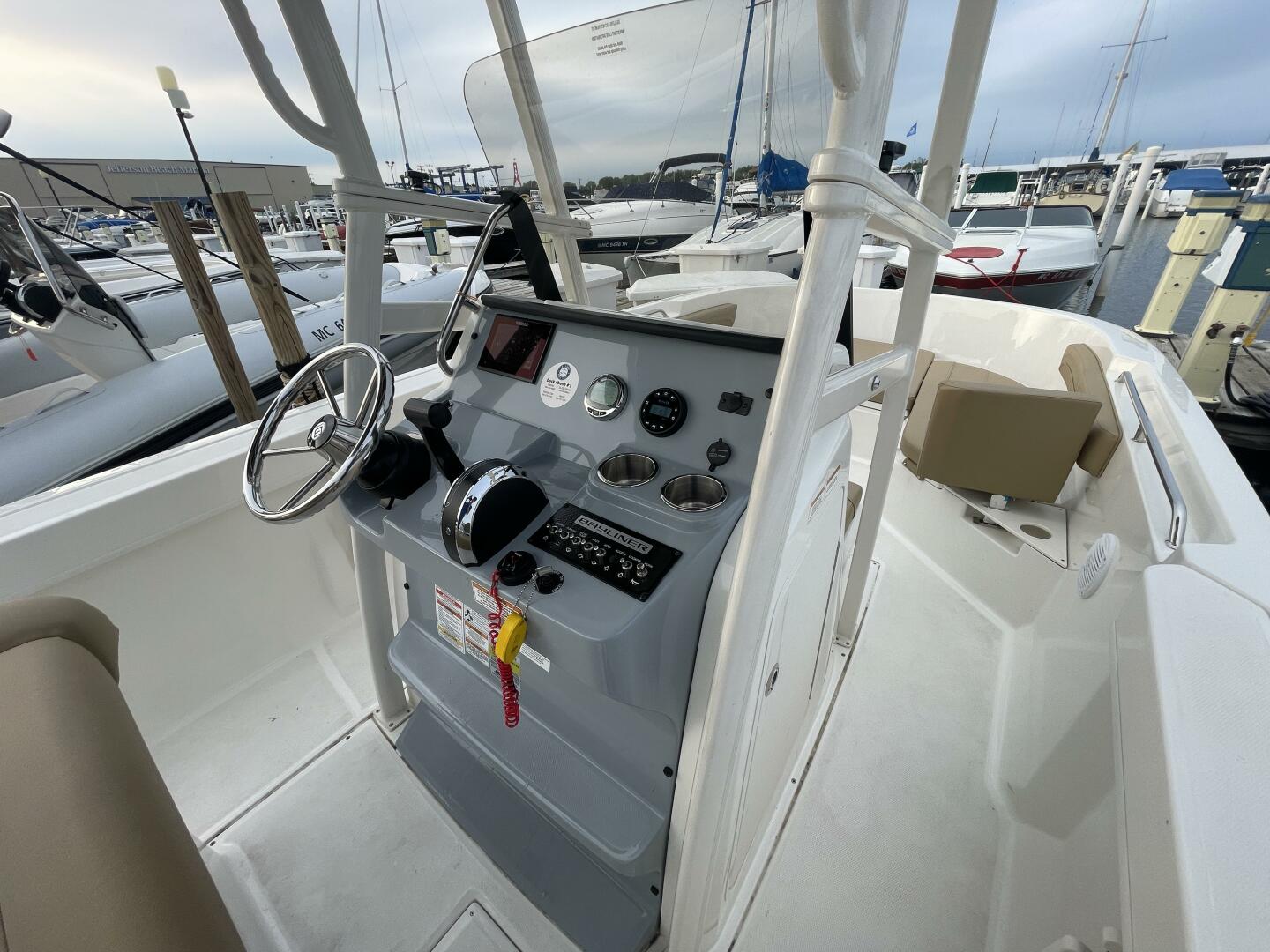 Slide: The Image of Bayliner Trophy T22 Center Console 2023 - 4802736