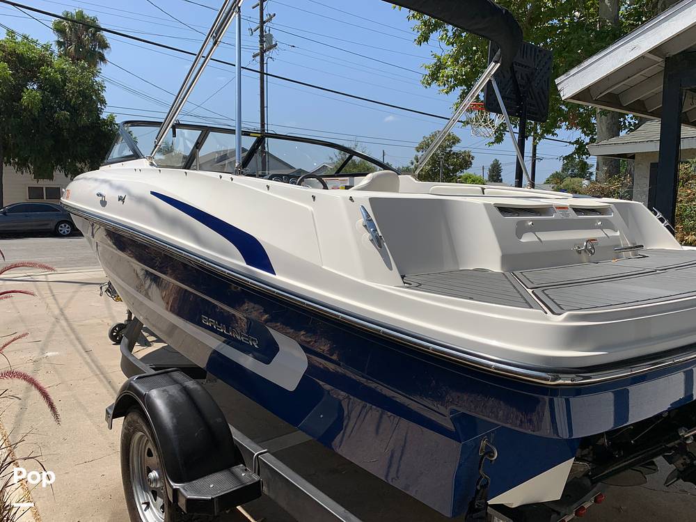 Slide: The Image of Bayliner VR4 2021 - 14633311