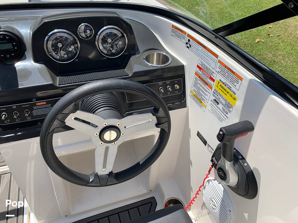 Slide: The Image of Bayliner VR4 2021 - 14633386