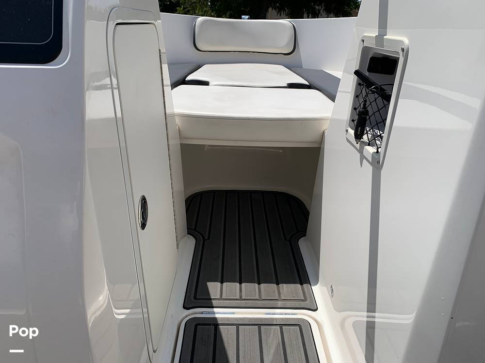 Slide: The Image of Bayliner VR4 2021 - 14633391