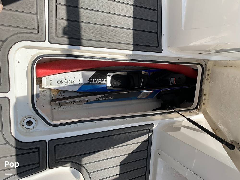 Slide: The Image of Bayliner VR4 2021 - 14633393