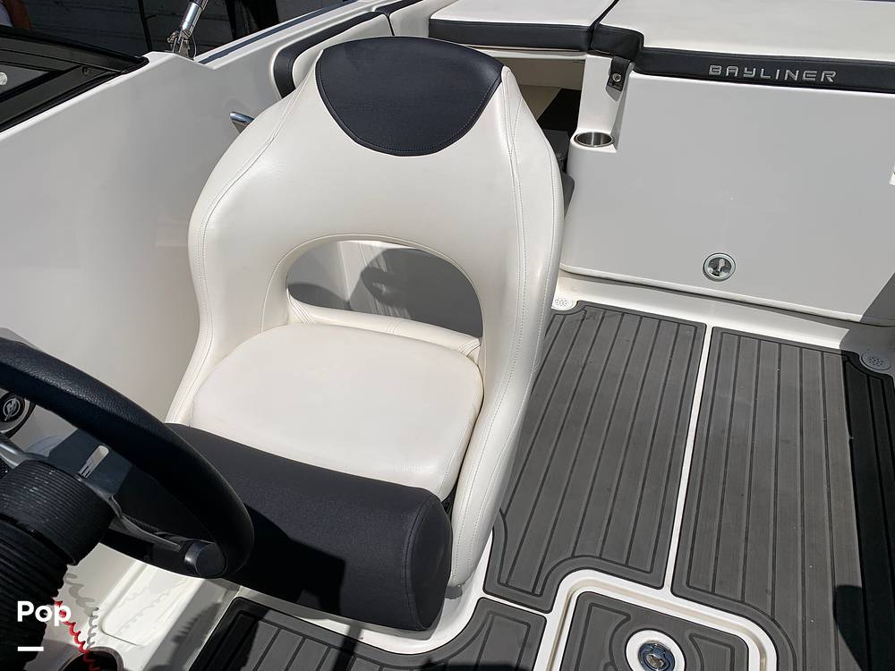 Slide: The Image of Bayliner VR4 2021 - 14633404