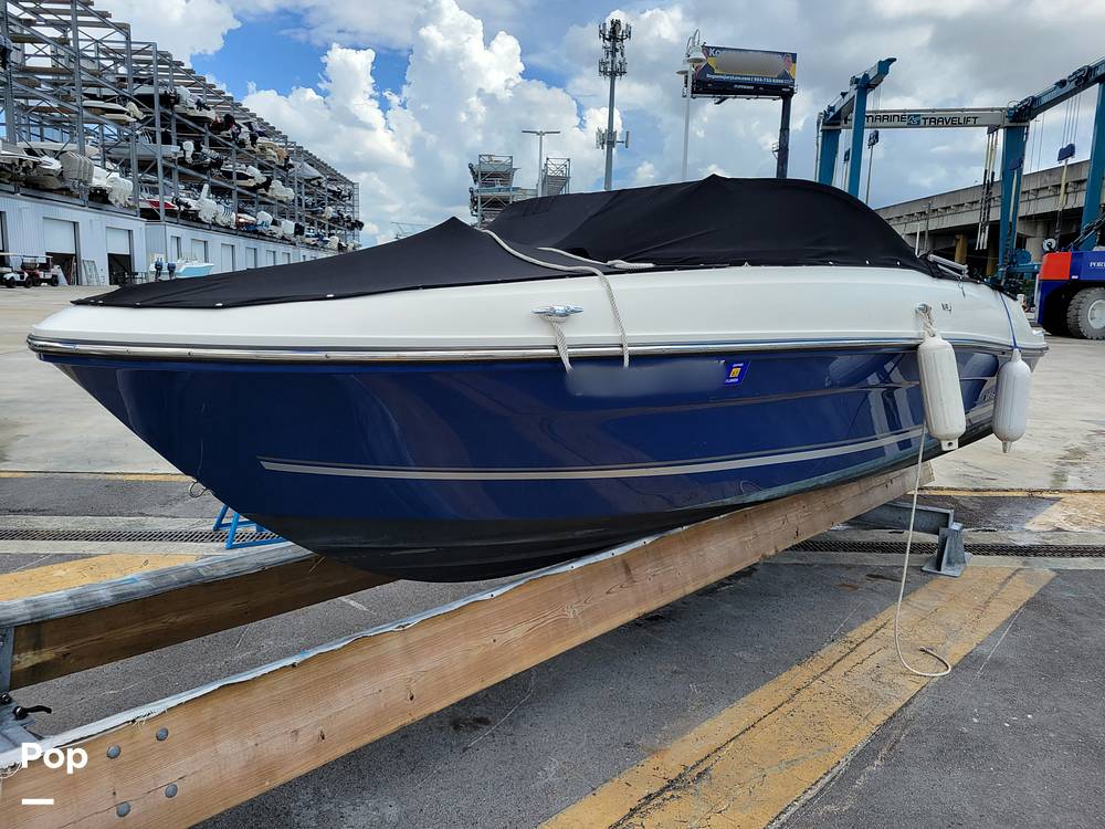 Slide: The Image of Bayliner VR4 2021 - 3
