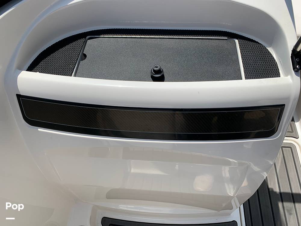 Slide: The Image of Bayliner VR4 2021 - 14633609