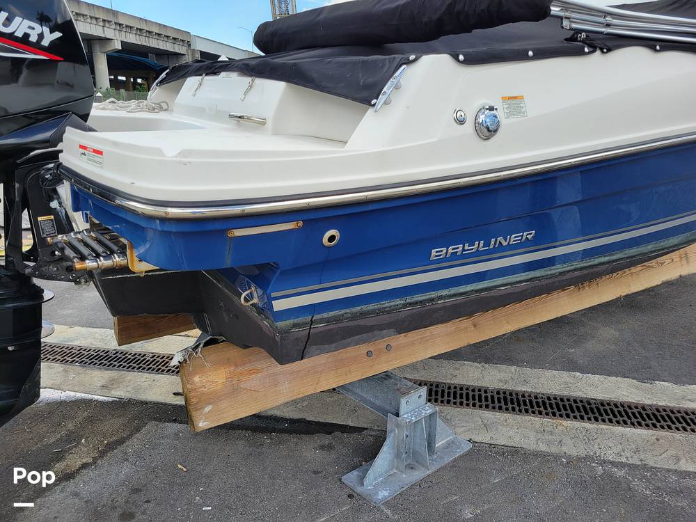 Slide: The Image of Bayliner VR4 2021 - 41