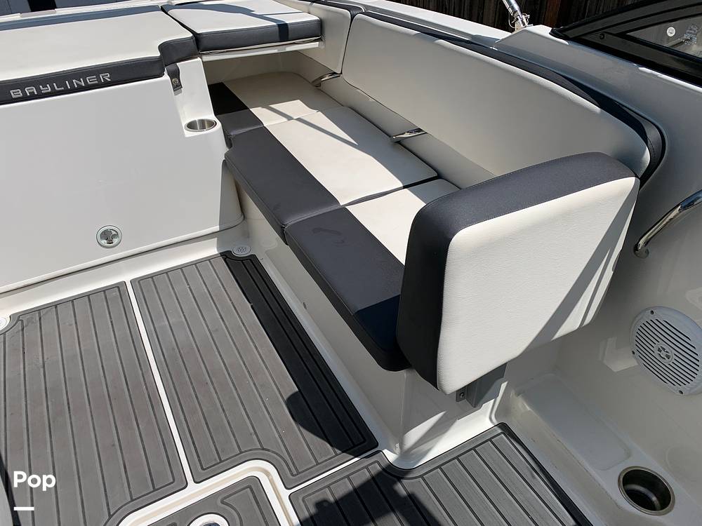 Slide: The Image of Bayliner VR4 2021 - 14633405