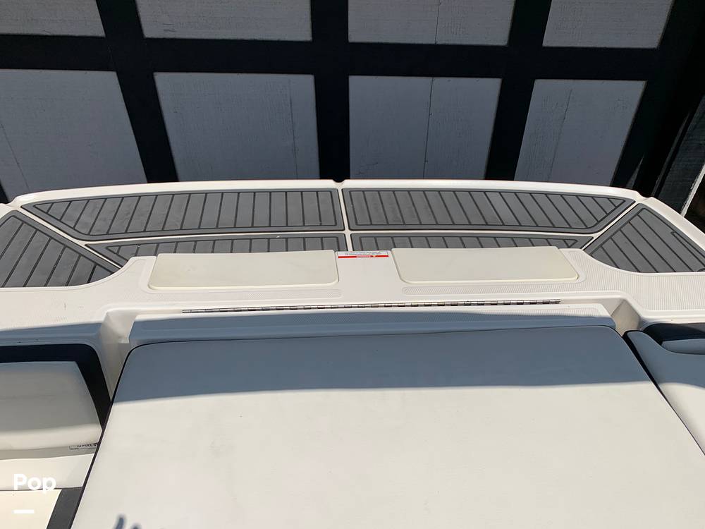 Slide: The Image of Bayliner VR4 2021 - 14633412
