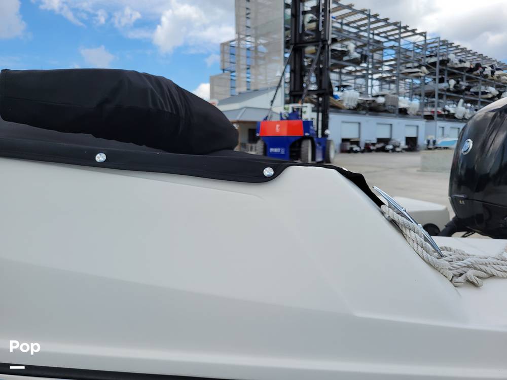 Slide: The Image of Bayliner VR4 2021 - 56