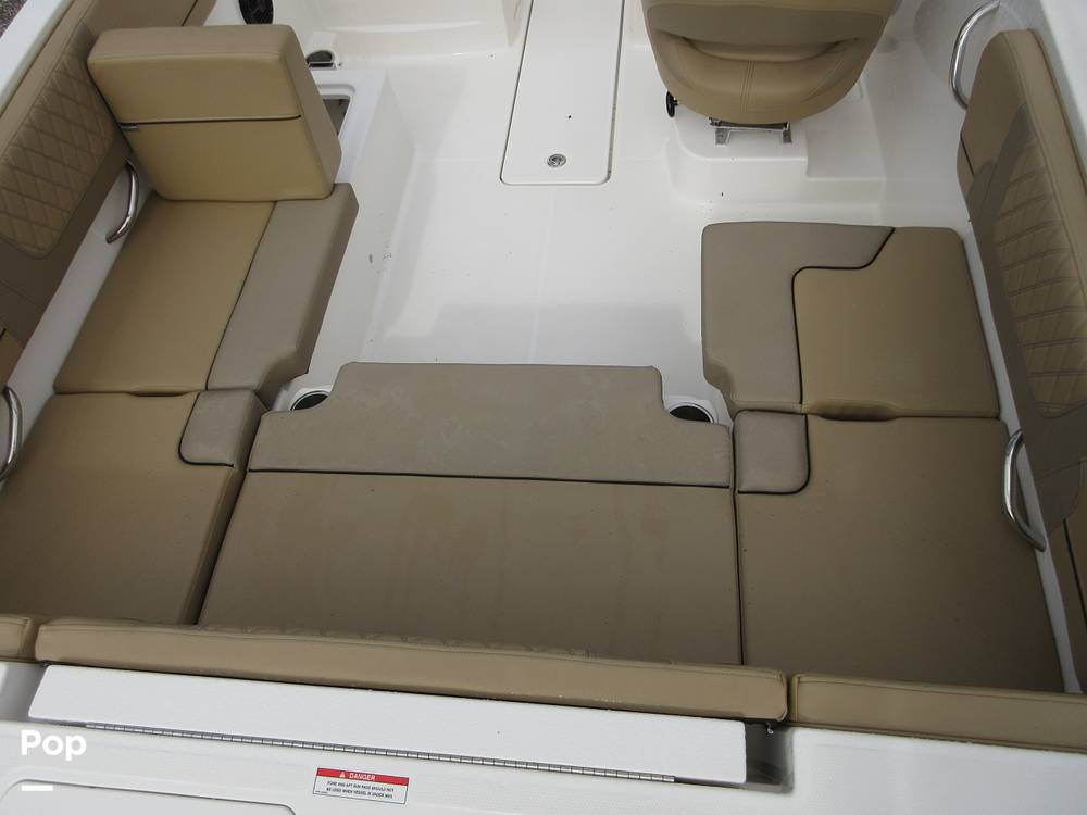 Slide: The Image of Bayliner VR4 2024 - 15451925