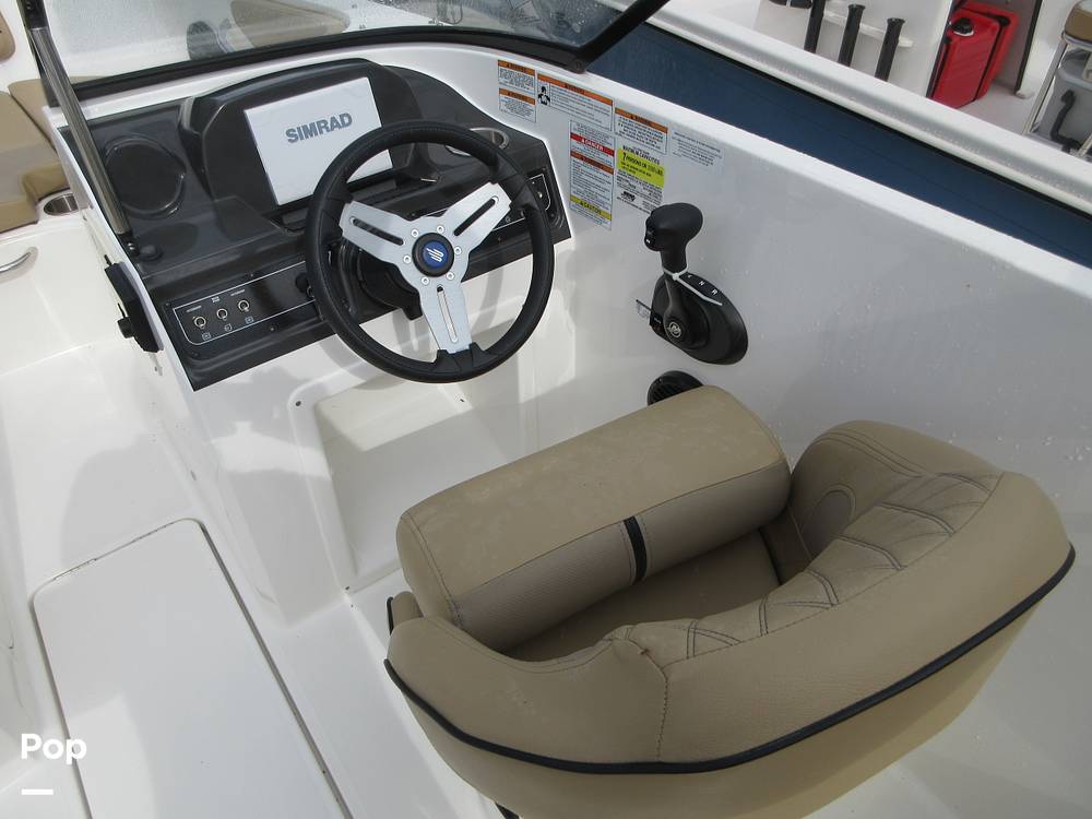 Slide: The Image of Bayliner VR4 2024 - 15451931