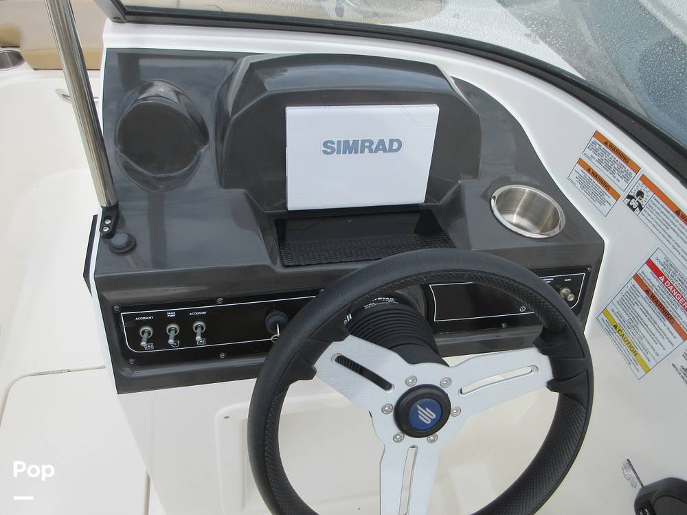 Slide: The Image of Bayliner VR4 2024 - 15451935