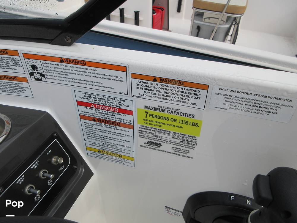 Slide: The Image of Bayliner VR4 2024 - 15451940