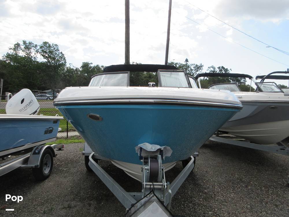 Slide: The Image of Bayliner VR4 2024 - 15451944