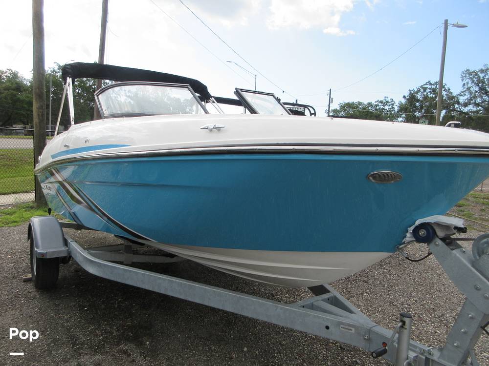 Slide: The Image of Bayliner VR4 2024 - 15451948