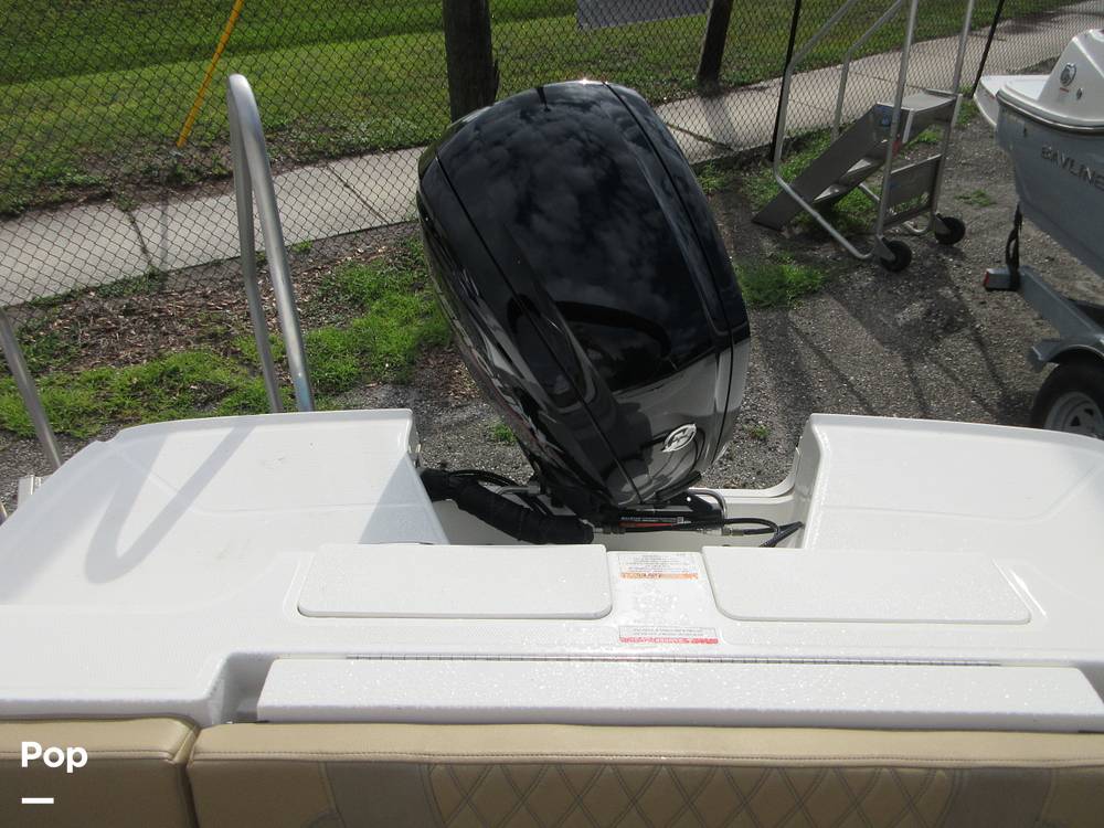 Slide: The Image of Bayliner VR4 2024 - 15451951