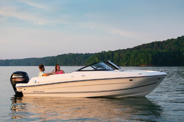 Slide: The Image of Bayliner VR4 OB 2023 - 4
