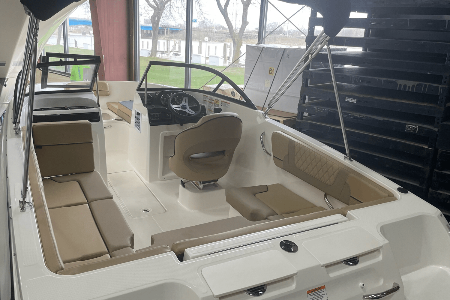 Slide: The Image of Bayliner VR4OB 2025 - 15