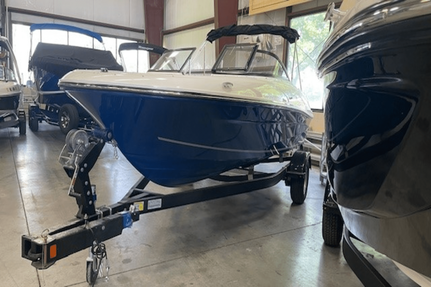 Slide: The Image of Bayliner VR4OB 2025 - 2