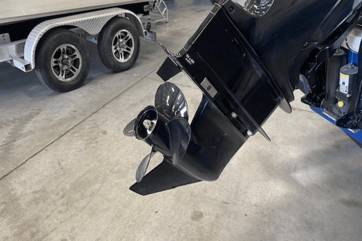 Slide: The Image of Bayliner VR4OB 2025 - 28