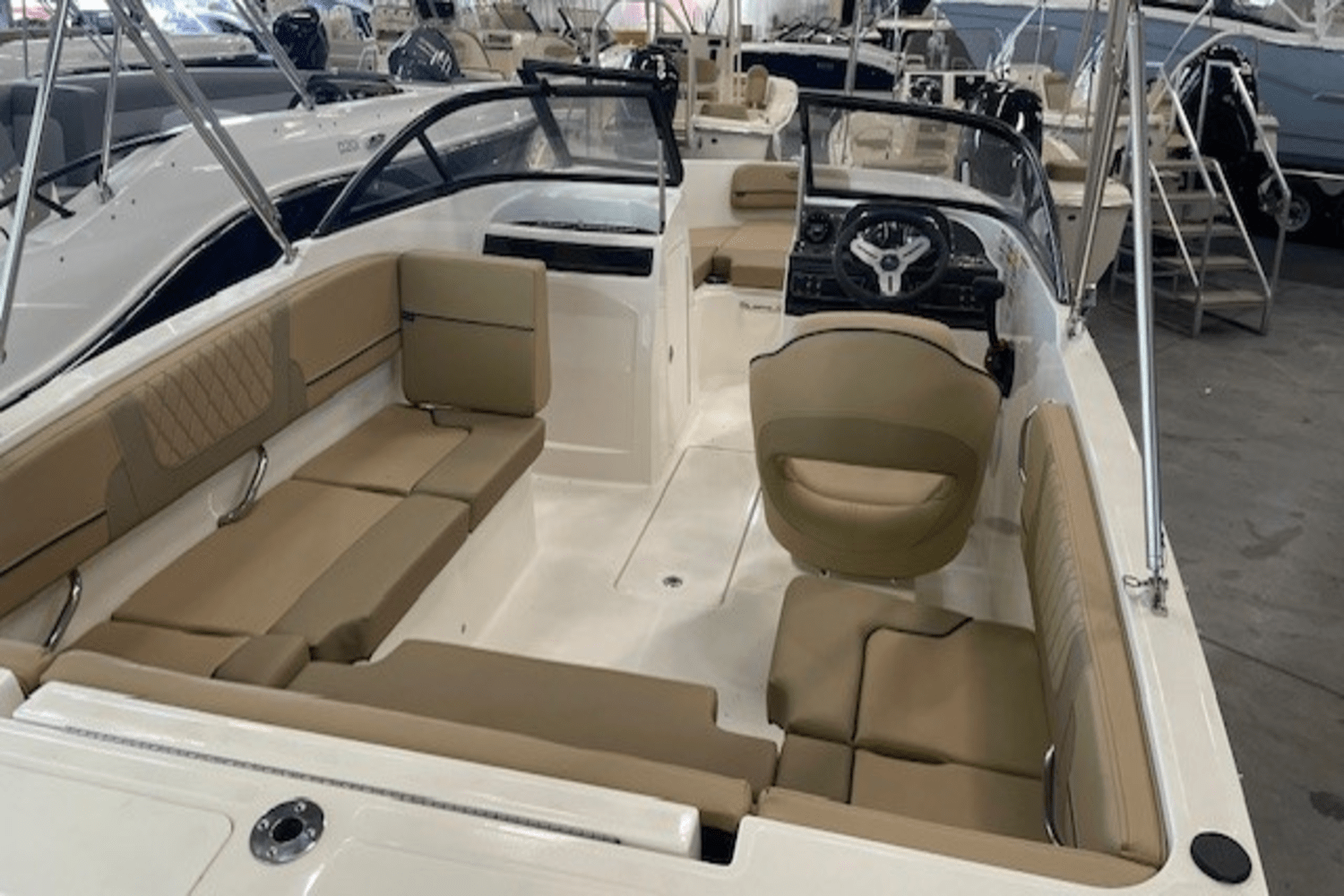 Slide: The Image of Bayliner VR4OB 2025 - 4