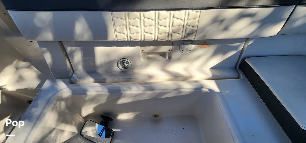 Slide: The Image of Bayliner VR5 2019 - 102