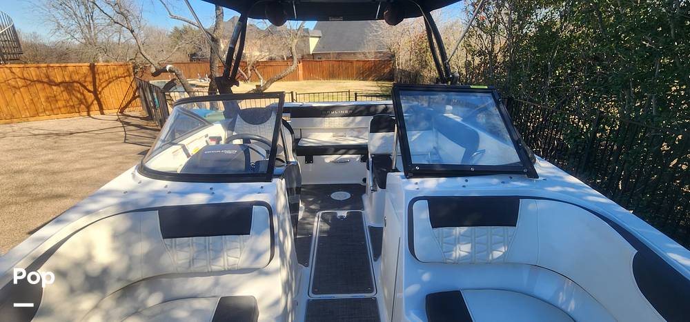 Slide: The Image of Bayliner VR5 2019 - 47
