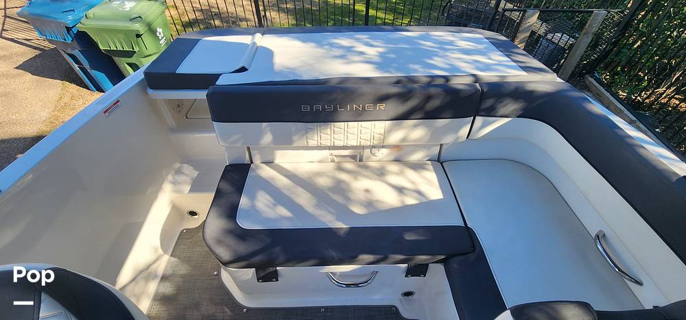 Slide: The Image of Bayliner VR5 2019 - 77